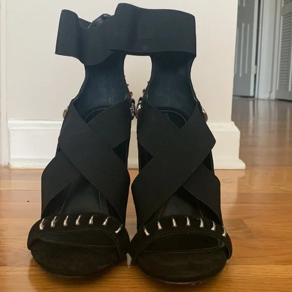 NWOT Kendall & Kylie Black Strappy Stilettos - Picture 3 of 5